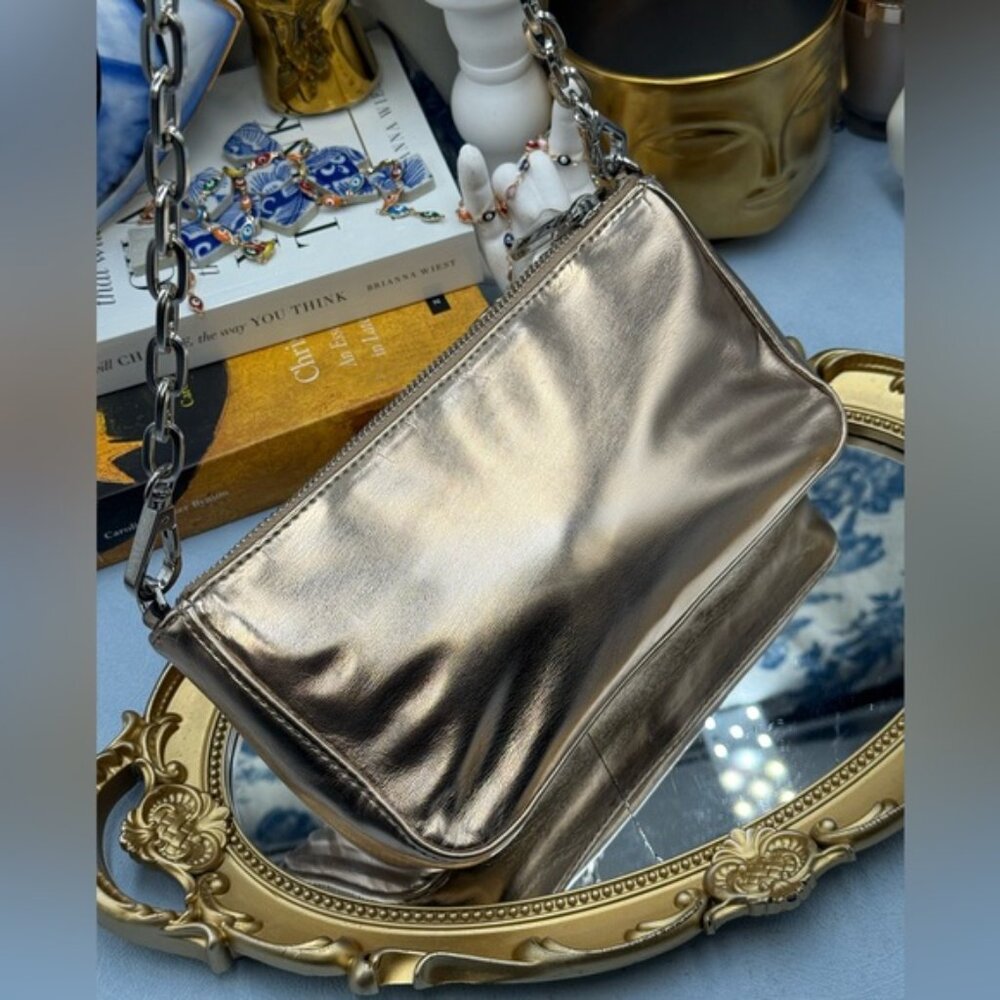 🆕 KARL LAGERFELD PARIS 🧿 NWOT K/Kushion Shoulder Pouch, Champagne Metallic - Picture 10 of 16